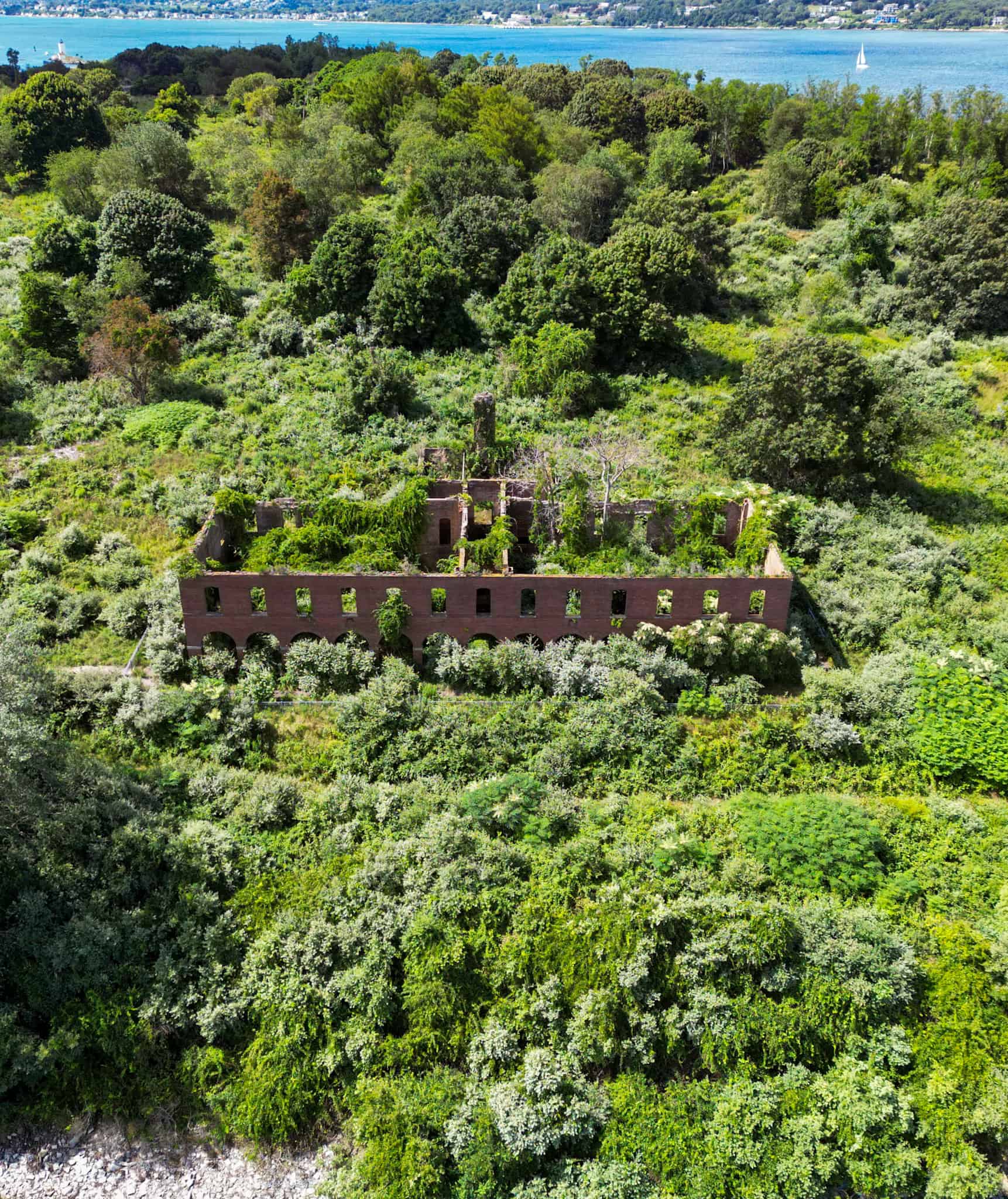 Fort Greble Bachelor Officers' Quarters (Dutch Island, RI)