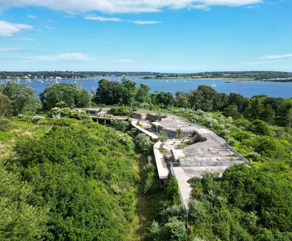 Battery Hale (Dutch Island, RI)