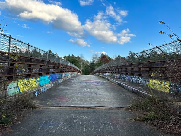Abandoned Interstate 95 Overpass (Georgetown, MA)